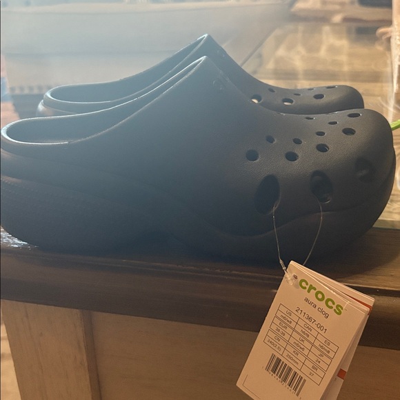 CROCS Women Slip-On Slippers - Black - Picture 2 of 2